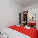 Semesterbostad Casa Bizzarra *