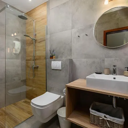 Casa Bizzarra 罗维尼