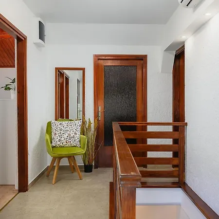 Casa Bizzarra * 罗维尼