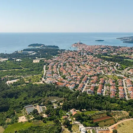 Casa Bizzarra Nyaraló