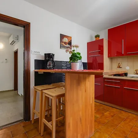 Holiday home Casa Bizzarra