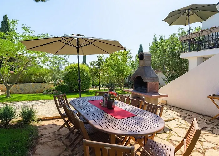 Holiday home Casa Bizzarra *