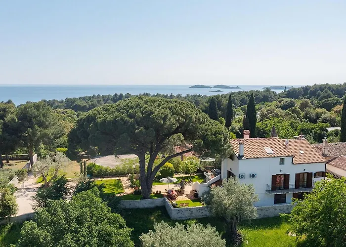 Casa Bizzarra Holiday home *