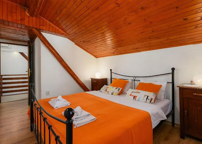 Casa Bizzarra Holiday home *