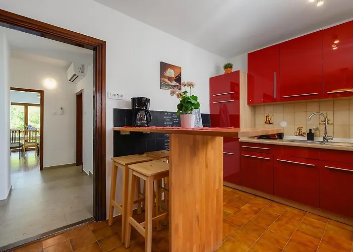 Holiday home Casa Bizzarra